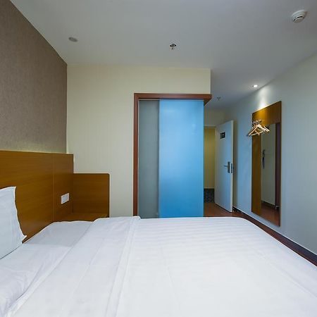 7Days Inn Premium Beijing Chaoyangmen Exterior foto